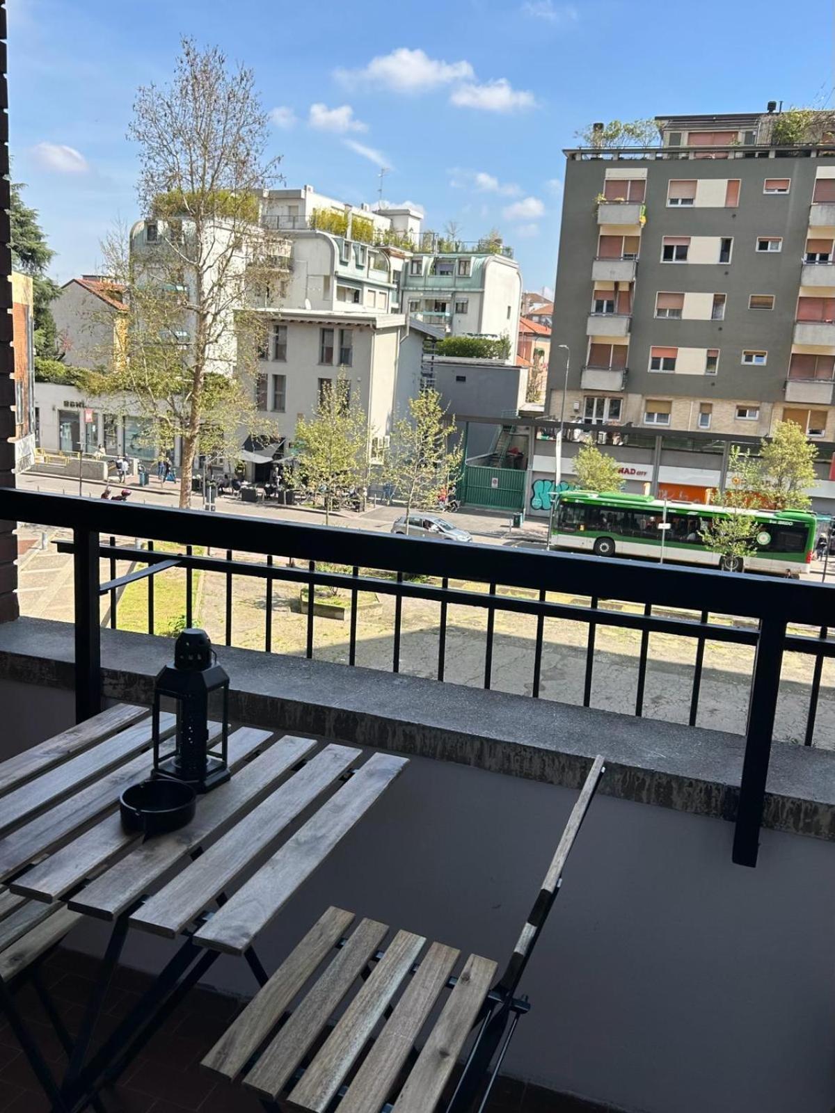 Modern Apartments Mm3 Afforifn Only 15 Min From Duomo Milano Exterior foto