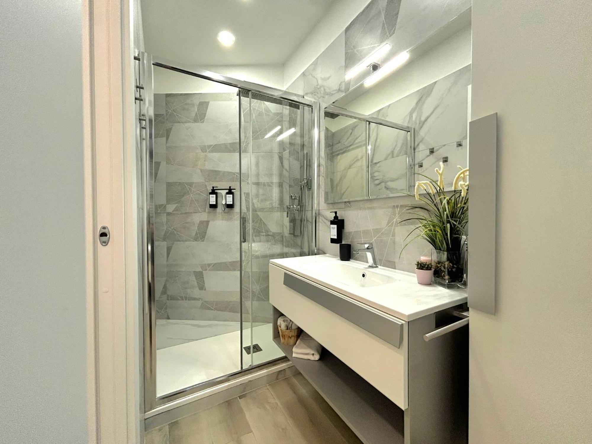 Modern Apartments Mm3 Afforifn Only 15 Min From Duomo Milano Exterior foto